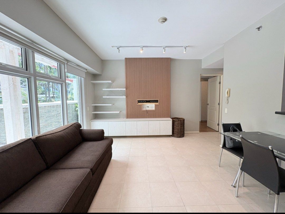 1BR Ground floor unit (Category: Apartments & Condos) located in Taguig. Submitted by go.haeri (Listing ID 1468557060, Image 3). Description: FOR LEASE/RENT🔥🔥 Two Serendra Ground Floor Garden 1BR Unit 📍Two Serendra Dolce - 84 sqm - 1 Bedroom - 1 Bathroom - 1 Parking Slot - Fully Furnished - Ground Floor/Garden Unit - Facing Garden & Pool - With direct access from Patio -Pet friendly - Personal lease only - Minimum of 1yr lease FOR LEASE: Php90