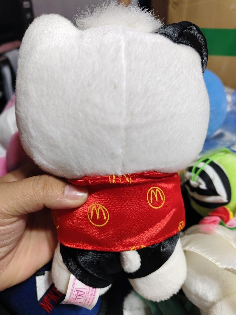 2002 sanrio Hello Kitty mcdonalds (Category: Plushies & Soft Toys) located in Baguio. Submitted by syakniseph1105 (Listing ID 1468709464, Image 3). Description: brandnew with papertag 2002 sanrio mcdonalds vintage.
