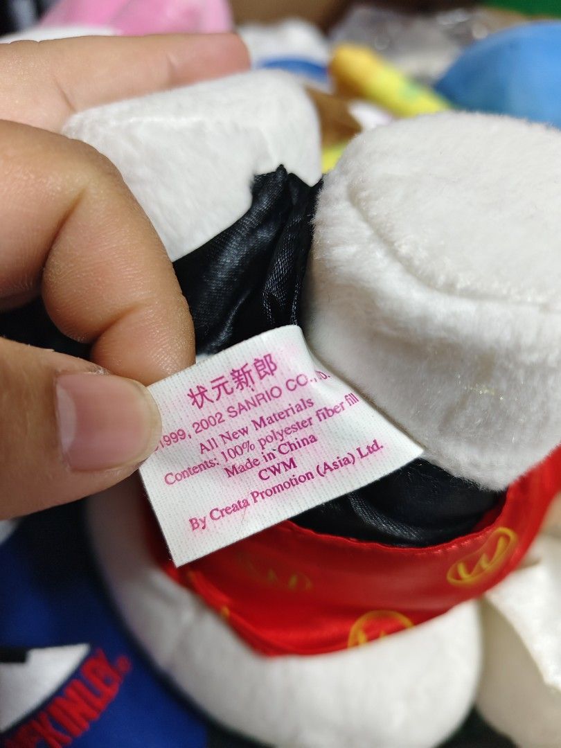2002 sanrio Hello Kitty mcdonalds (Category: Plushies & Soft Toys) located in Baguio. Submitted by syakniseph1105 (Listing ID 1468709464, Image 2). Description: brandnew with papertag 2002 sanrio mcdonalds vintage.