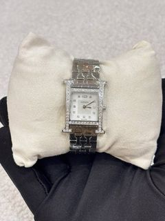 (Category: ) located in . Submitted by luxury_watch888 (Listing ID 1468597425, Image 1). Description: .