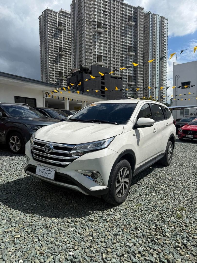 2018 Toyota Rush E (Category: Used Cars) located in Pasig City. Submitted by mad_cars (Listing ID 1468506056, Image 2). Description: 2018 TOYOTA RUSH E AUTOMATIC TRANSMISSION ₱558,000 (AVAILABLE FOR FINANCING ZERO PERCENT PROCESSING FEE UNTIL OCTOBER 16-17 ONLY.) White 61tkms mileage 1.5L Gasoline Engine 5 ending plate Automatic Transmission By the way, my name is SIR DAVID. Please look for me when you are here. I'll be the one to assist you po :