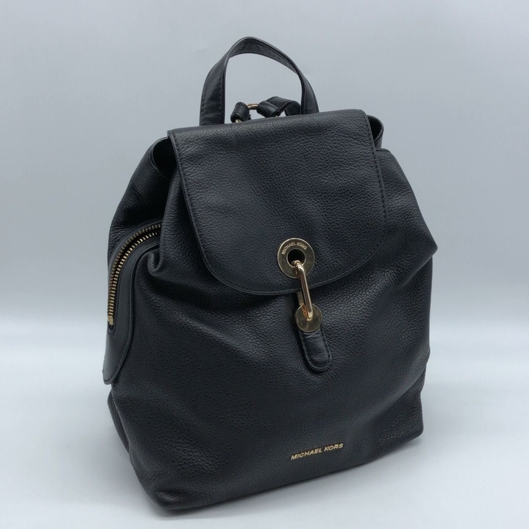267010100 MICHAEL KORS BAG LEATHER BACKPACK BLACK (Category: Luxury Bags & Wallets) located in Taguig. Submitted by ecoring.ph (Listing ID 1468585675, Image 1). Description: ◆CONDITION: B ◆DESCRIPTIONS: (Other defects/info:) OUTER: The body of the bag is scratched, scuffed, stained, wrinkled, and deformed, has press marks, and shows signs of use. The bottom and bottom corners of the bag are scratched, scuffed, stained, wrinkled, and deformed, hav