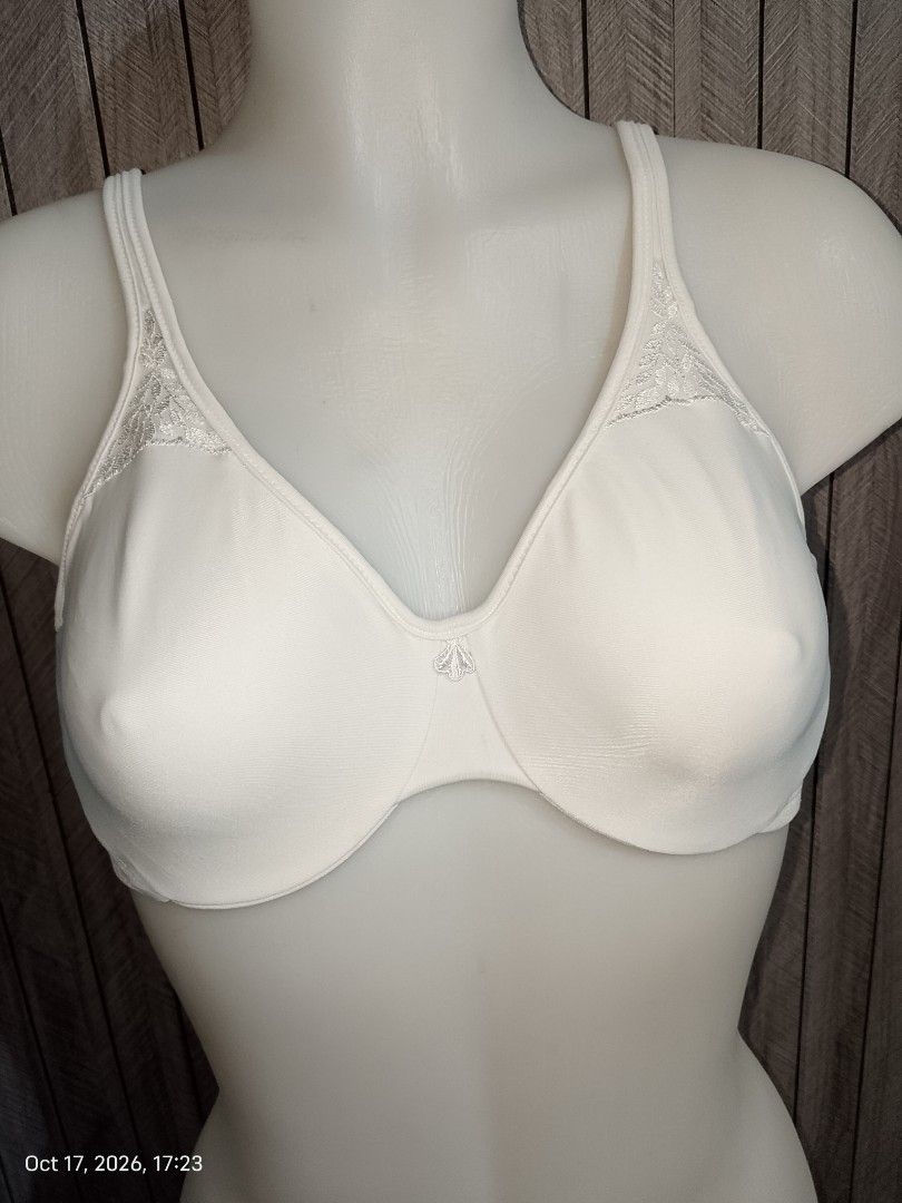 34c Bali white bra no pads with underwire (Category: Undergarments & Loungewear) located in Manila. Submitted by truecrystal-1407 (Listing ID 1468589039, Image 1). Description: .