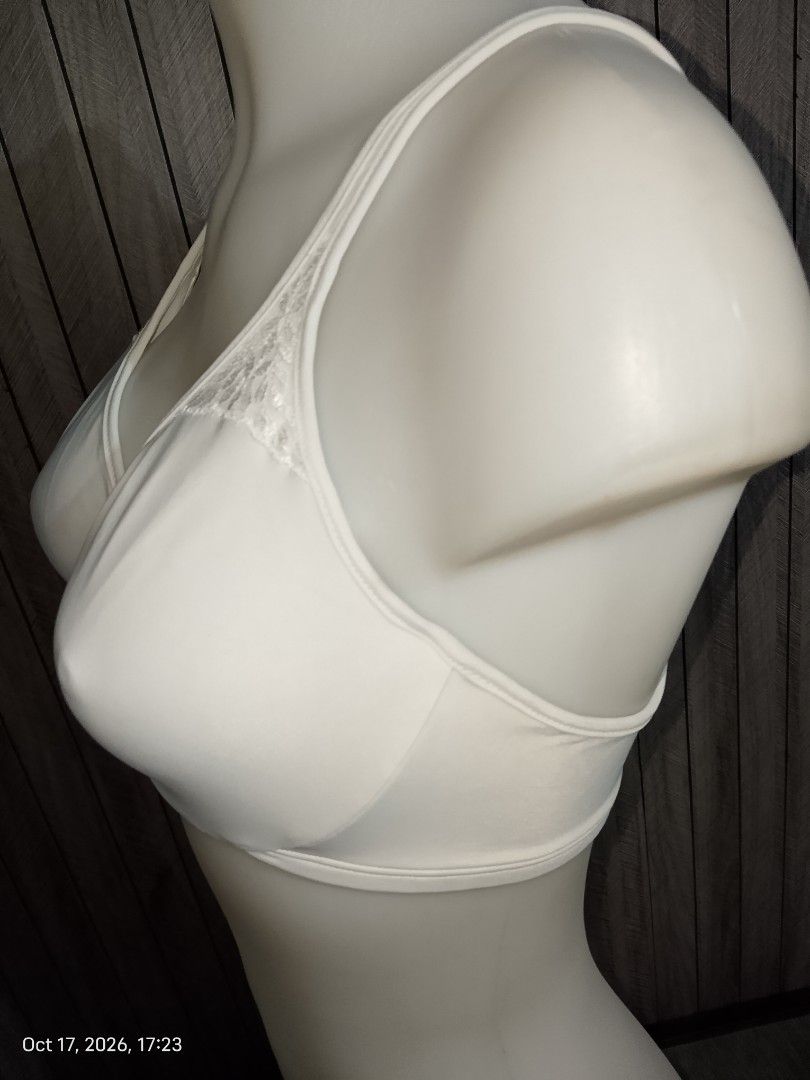 34c Bali white bra no pads with underwire (Category: Undergarments & Loungewear) located in Manila. Submitted by truecrystal-1407 (Listing ID 1468589039, Image 3). Description: .