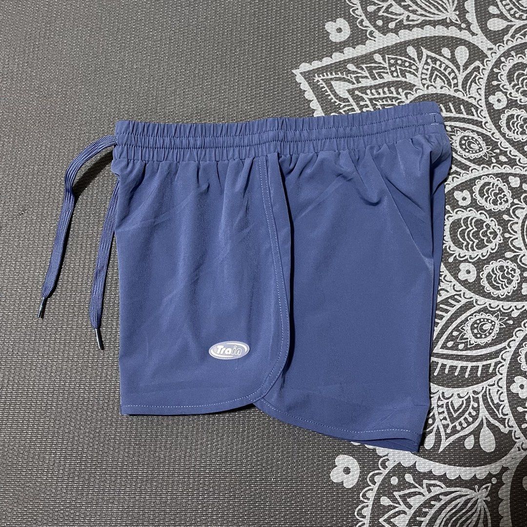 361 Running Short - No Liner (Medium) (Category: Activewear) located in Manila. Submitted by dayclutter (Listing ID 1468635010, Image 3). Description: Waistline 27-36inches Length 11-12 inches.