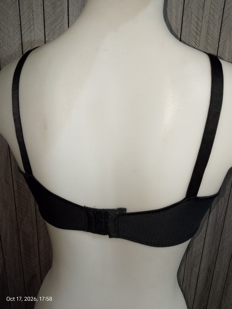 38d Hanes bra black not padded with underwire (Category: Undergarments & Loungewear) located in Manila. Submitted by truecrystal-1407 (Listing ID 1468595530, Image 3). Description: .