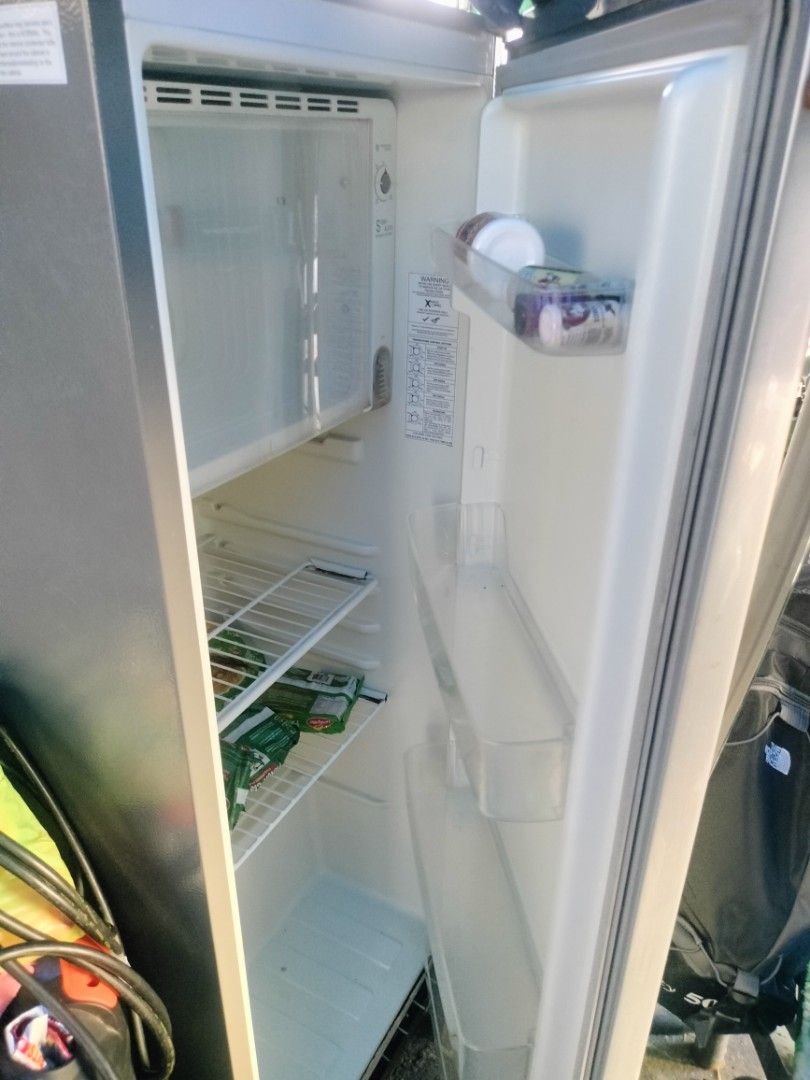 4 cuft. Kelvinator inverter refrigerator (Category: Other Home Appliances) located in Pasay City. Submitted by bigitogarc30663 (Listing ID 1468573808, Image 3). Description: slightly used 4 cuft inverter kelvinator refrigerator with stand .