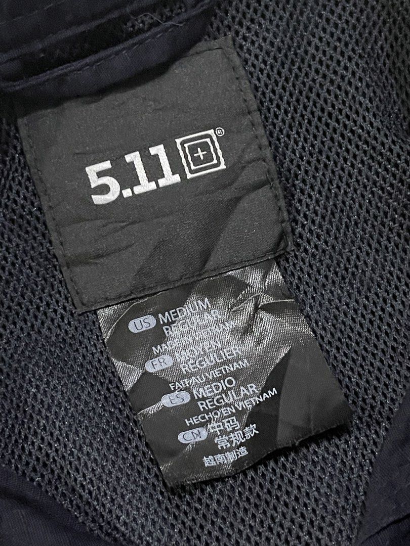 5.11 tactical mens polo (Category: Tshirts & Polo Shirts ) located in Taytay. Submitted by ekselentekondisyon (Listing ID 1468634372, Image 3). Description: 5.11 mens tactical mens polo Size medium on tag Dark blue color Dimes nasa pics Excellent condition No issue Taytay rizal location.