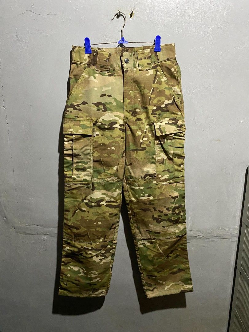 5.11 Tactical Multicam Cargo Pants US Small (Category: Trousers) located in Manila. Submitted by bravefalcon-fabccf (Listing ID 1468504828, Image 1). Description: 5.11 TACTICAL CAMO. Size:Small /29✅ Good as New Length -39✅ Open Leg -8.5✅ Loc:San Pedro Laguna 1,750+Shipping fee Dm .