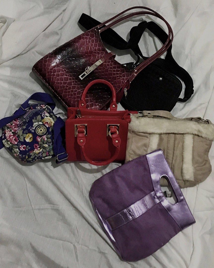 6 bags (branded from US) take all! (Category: Shoulder Bags) located in Manila. Submitted by ms.jv (Listing ID 1468626396, Image 1). Description: take all 500 pesos! rfs: decluttering.