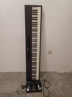 Yamaha Clavinova CLP-525 digital piano, Hobbies & Lifestyle, Musical ...