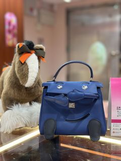 （分類：）位於 。 由 360_Luxury 提交（商品編號 1468553540，圖片 1）。簡介： 。