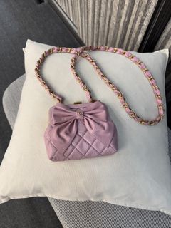 Chanel CC mini Bag, 名牌, 手袋及銀包 - Carousell