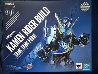 Shf kamen rider build, 玩具收藏品, 手辦及模型, 手辦雕像 - Carousell