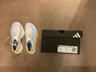 （分類：）位於 。 由 running.shoes.p 提交（商品編號 1468648502，圖片 1）。簡介： 。