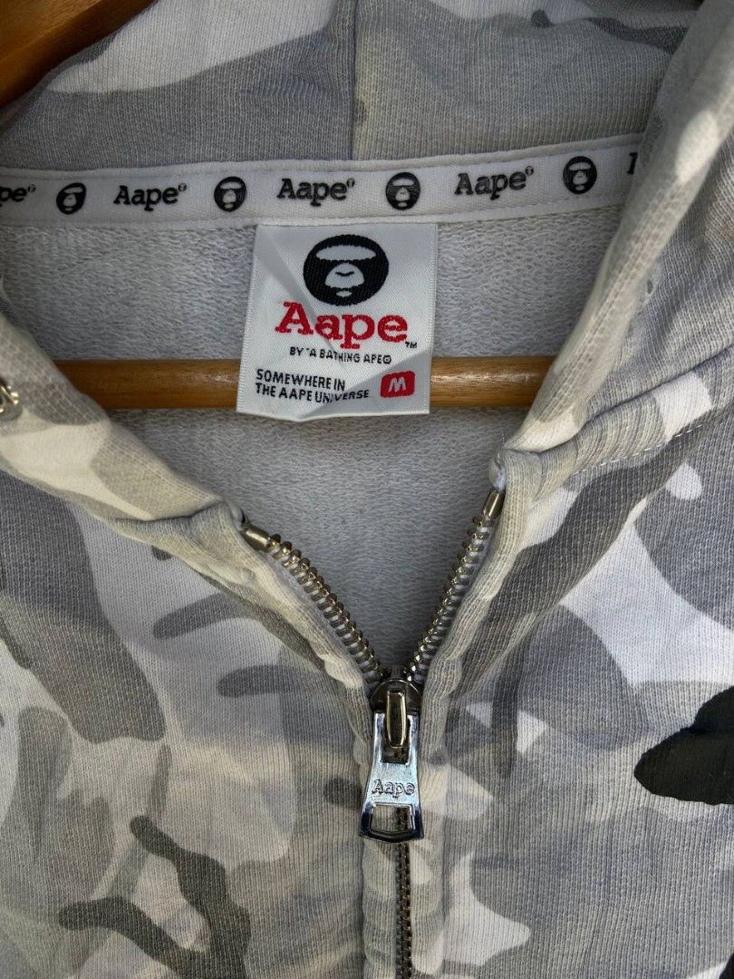 Aape (Category: Coats, Jackets and Outerwear) located in Cavite. Submitted by preloved_archives. (Listing ID 1468570339, Image 3). Description: .