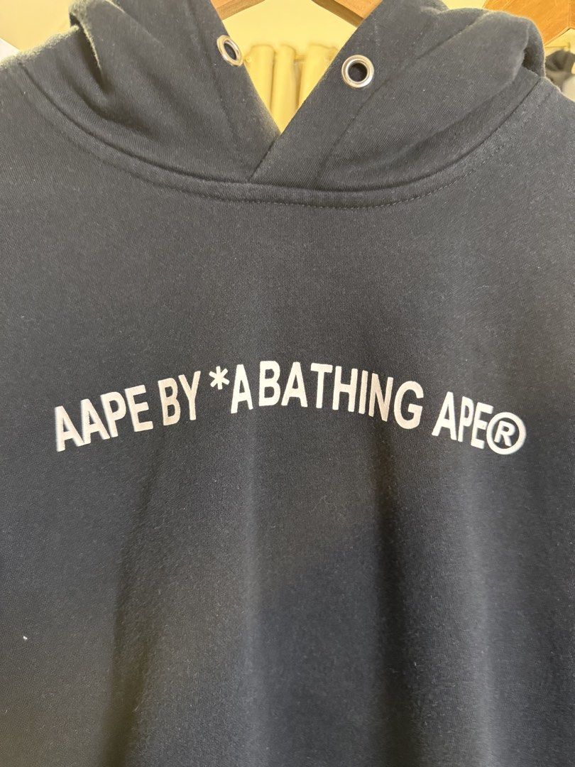 AAPE hoodie (Category: Coats, Jackets and Outerwear) located in Santa Rosa. Submitted by rgnrvn300 (Listing ID 1468666852, Image 2). Description: Aape hoodie Excellent condition 1,200 XL regular fit 22.5x28 Missing puller.