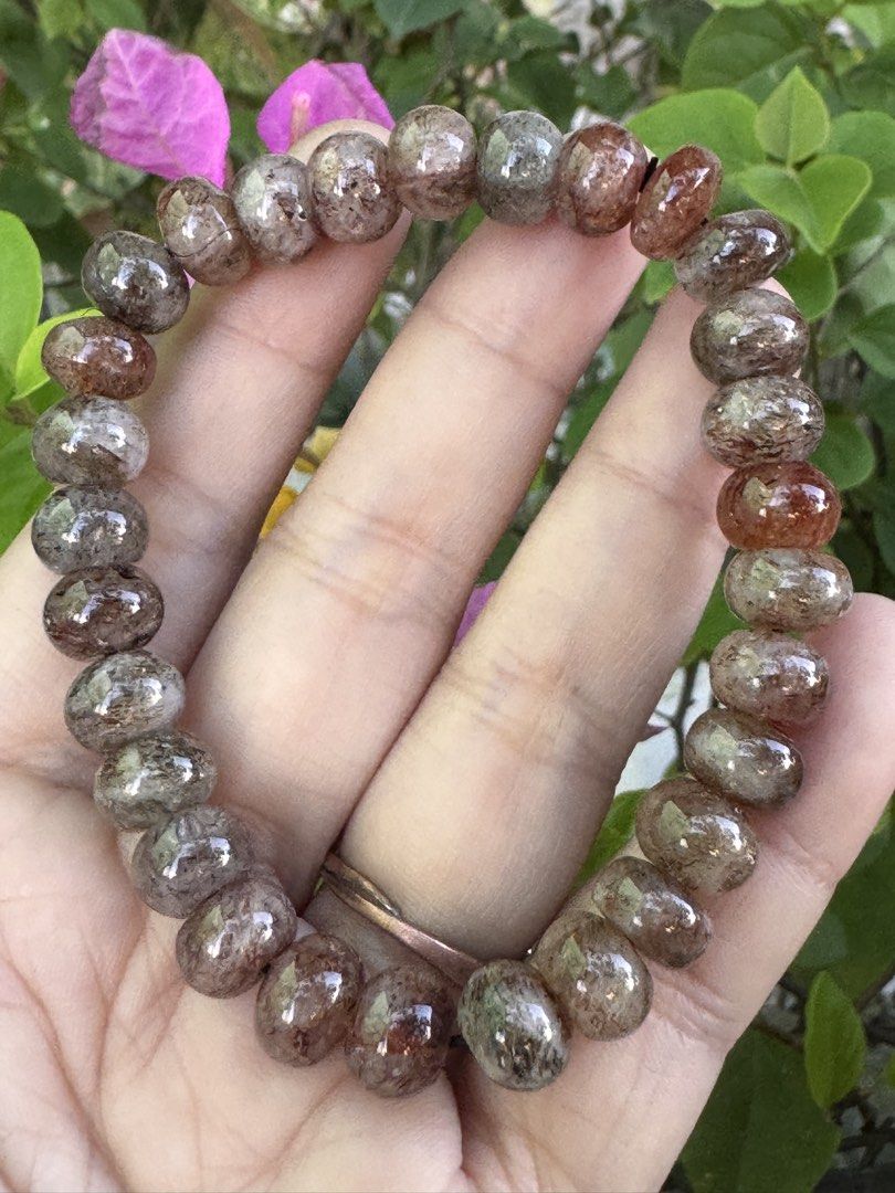 ABACUS BLACK GOLD SUPER SEVEN 🍍 B5_JC011 (Category: Bracelets) located in Bulacan. Submitted by selling_low_by_bella_ben (Listing ID 1468637845, Image 1). Description: ABACUS BLACK GOLD SUPER SEVEN 🍍 B5_JC011 🏷️ 380 9+ mm bead 17 cm wrists.