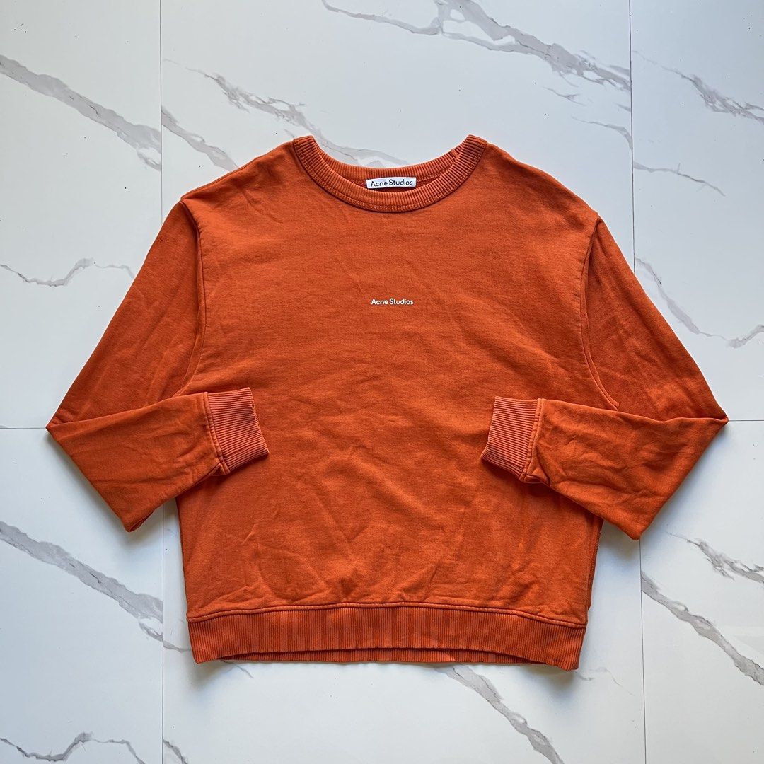 Acne Studios (Category: Luxury Apparel) located in Lucena. Submitted by RAGGGGSSSS (Listing ID 1468629851, Image 1). Description: Acne Studios Ss20 Midlogo Crewneck XXS on Tag 26x22 Verygood Condition No major issue Authentic 1000 .