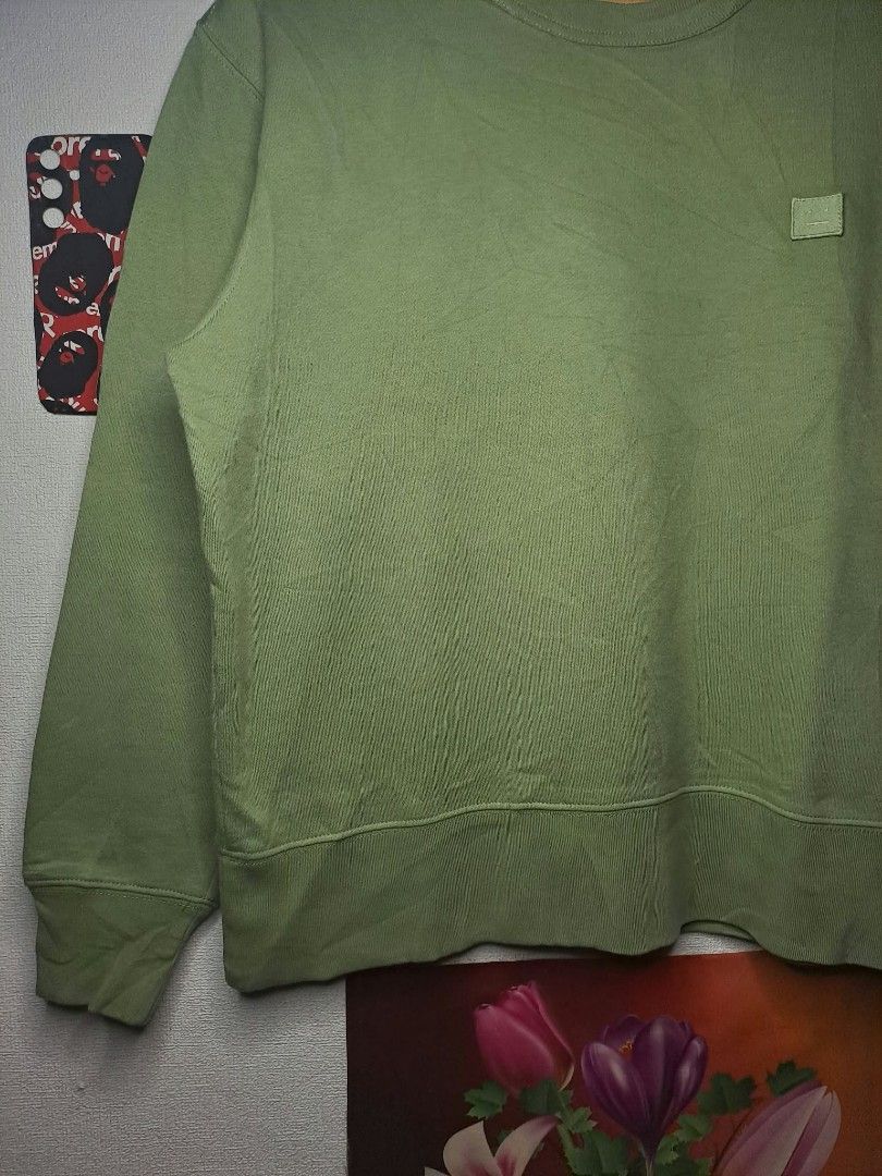 Acne Studios Fala Animal Face Patch (Category: Coats, Jackets and Outerwear) located in Manila. Submitted by yaseen_73 (Listing ID 1468710538, Image 3). Description: Acne Studios Face Patch Chest Logo Olive Green Fala Animal Velvet Reverse Cotton Pullover Wearing Size : XS on Tag Dimensions : Please Refer to the Photo Color Rate : 9.9/10 - Needs Washing - Issue : With Stain or Minimal Discoloration - Nearly New Condition Or Best Offer Courier : J