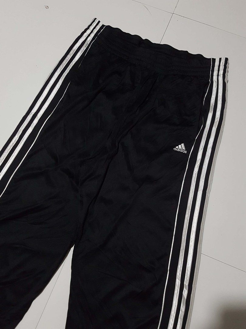 Adidas (Category: Announcements) located in Imus. Submitted by gabrielseth_12 (Listing ID 1468500415, Image 3). Description: Adidas baggy pants Size large to xl Waistline 32 to 38 Excellent condition Cuttags 350pesos +shipped Imus cavite location .