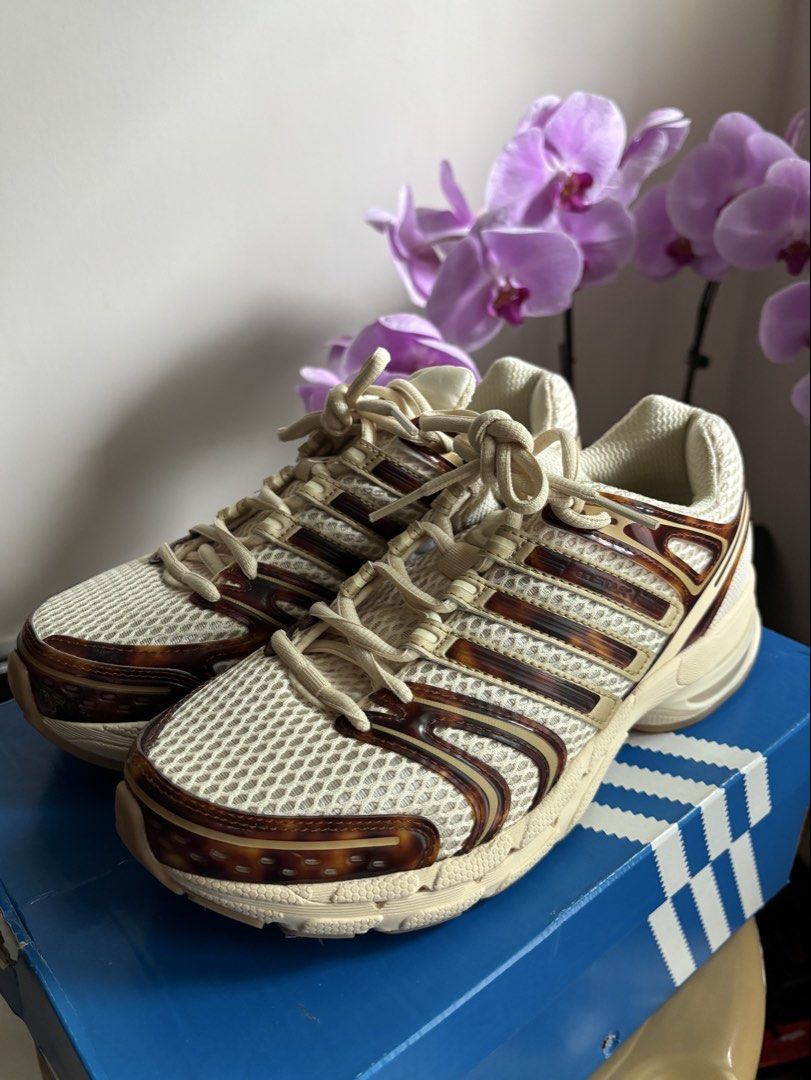 Adidas Adistar Control 5 Tortoise (Category: Sneakers) located in Quezon City. Submitted by kristen.sells (Listing ID 1468572161, Image 3). Description: Adistar Control 5 🤎 ⚡️From Canada, bought for $130 In ‘Tortoise’ colorway 🐢🤎 Size: 7 1/2 for Women Condition: Worn once or twice, practically flawless Inclusion: Original Adidas box included rfs: not my size .