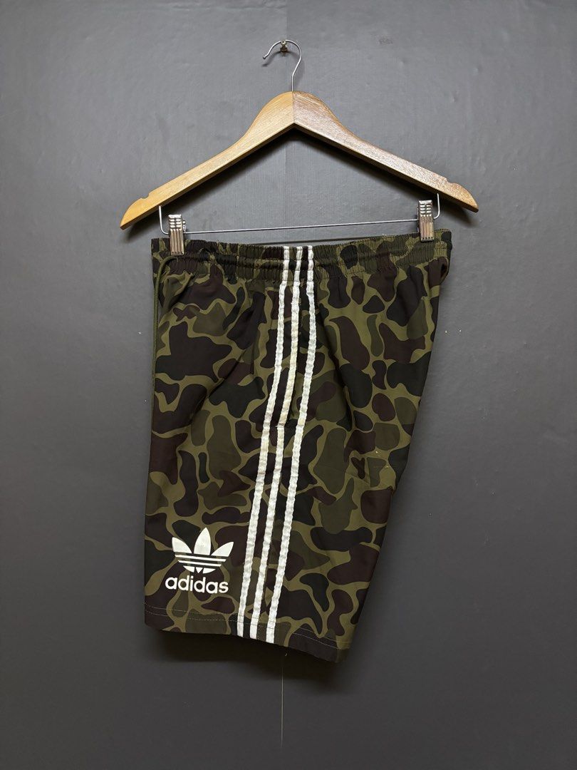 Adidas Camo (Category: Shorts) located in Cavite. Submitted by staythrifted.23 (Listing ID 1468601917, Image 1). Description: Medium on 🏷️ L 18 W 30 - 34 Like new Color rate 10/10 Issue ❌ Loc. Cavite We ship nationwide Payment first .