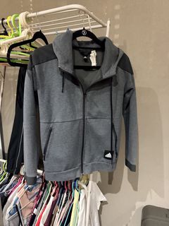 (Category: ) located in . Submitted by keiramisu.thrift (Listing ID 1468628690, Image 1). Description: .