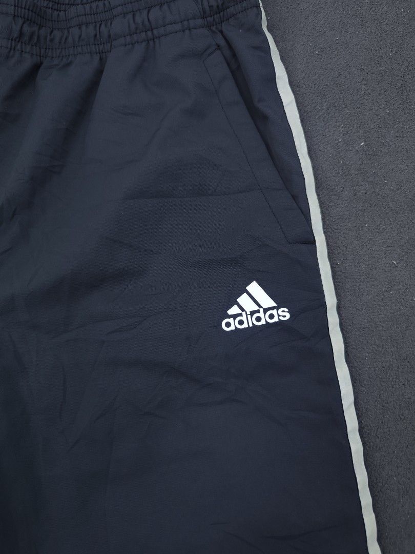 Adidas Nylon Shorts (Category: Shorts) located in Bulacan. Submitted by emilj23 (Listing ID 1468523127, Image 2). Description: Adidas Nylon Shorts Size 164 on tag L 21 W 30-34 Leg Hole 10 Condition 9.5/10 Color rate 9.5/10 No Issue.
