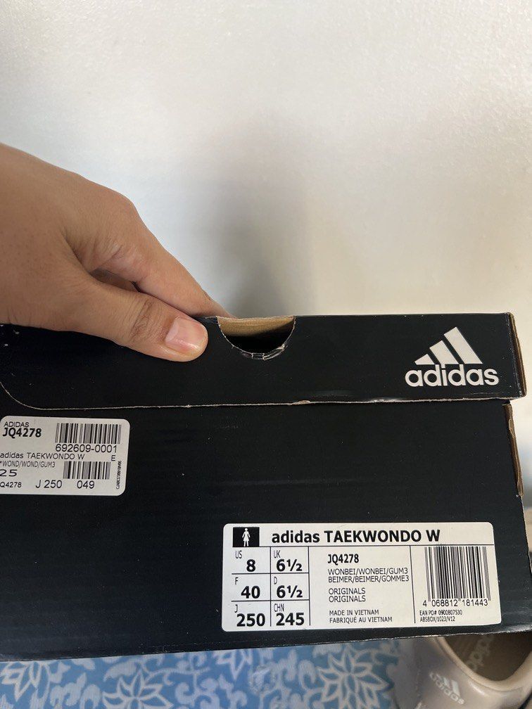 Adidas Taekwondo (Category: Sneakers) located in Las Pinas. Submitted by gaeley (Listing ID 1468519834, Image 3). Description: good as new walang dumi bought for 6800.