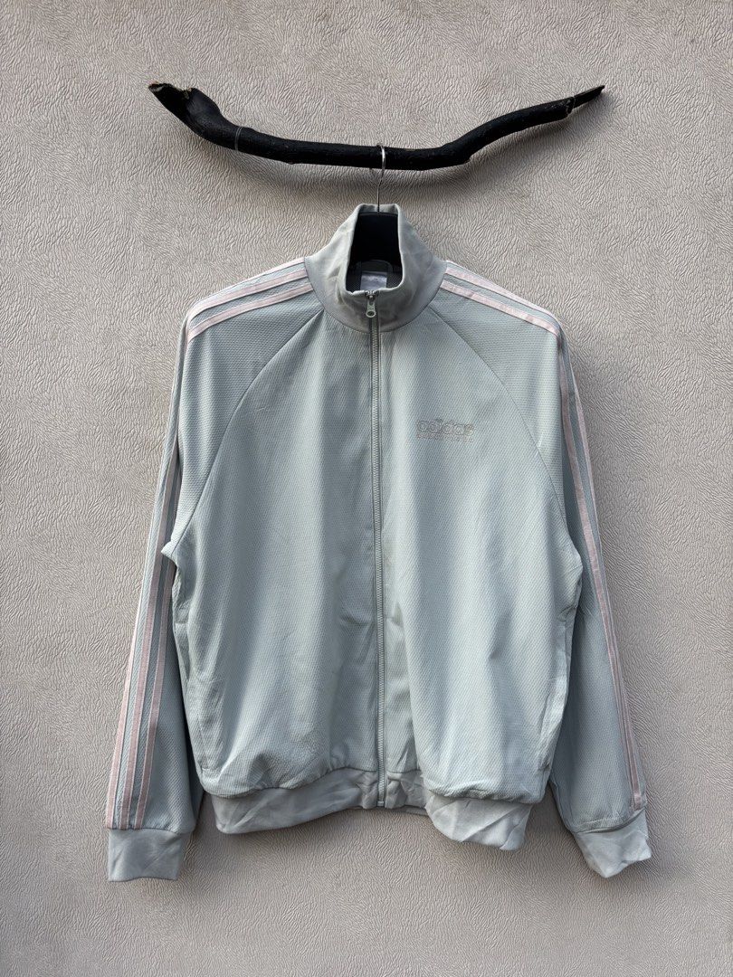 Adidas Track Jacket (Category: Coats, Jackets and Outerwear) located in Baybay. Submitted by thrift.ed2023 (Listing ID 1468587873, Image 1). Description: Adidas Track Jacket Large to XL 23x28 No Issue Need Wash Good as New .