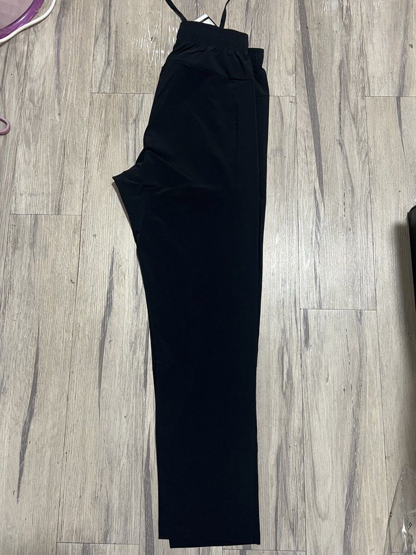 ADIDAS TRAINING PANTS CLIMACOOL MENS LARGE (Category: Activewear) located in Baguio. Submitted by kyrawang22 (Listing ID 1468607181, Image 2). Description: .