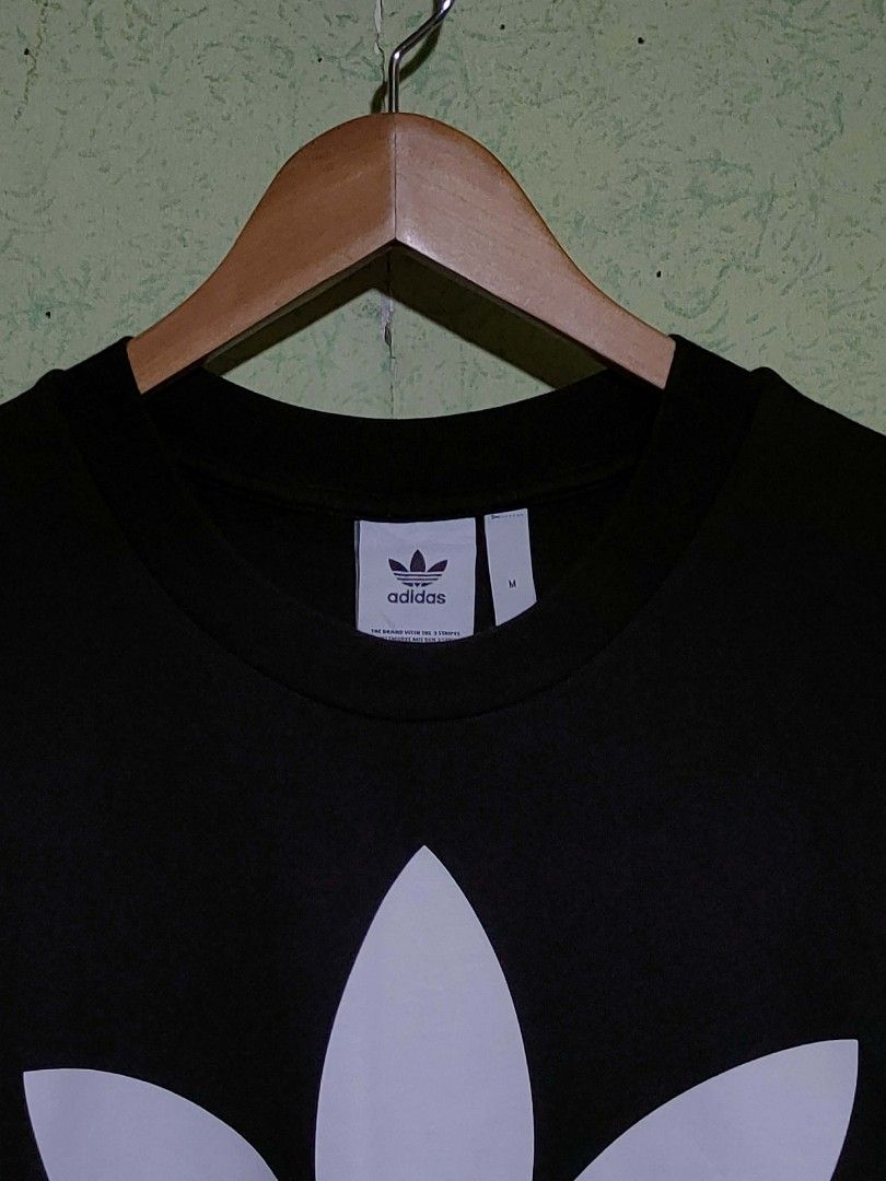Adidas Trefoil Big Logo (Category: Tshirts & Polo Shirts ) located in Catbalogan. Submitted by thriftwthbart (Listing ID 1468563715, Image 3). Description: Reay to wear size Medium on tag width: 21 length: 28.5 color rate: 10/10 no issue.