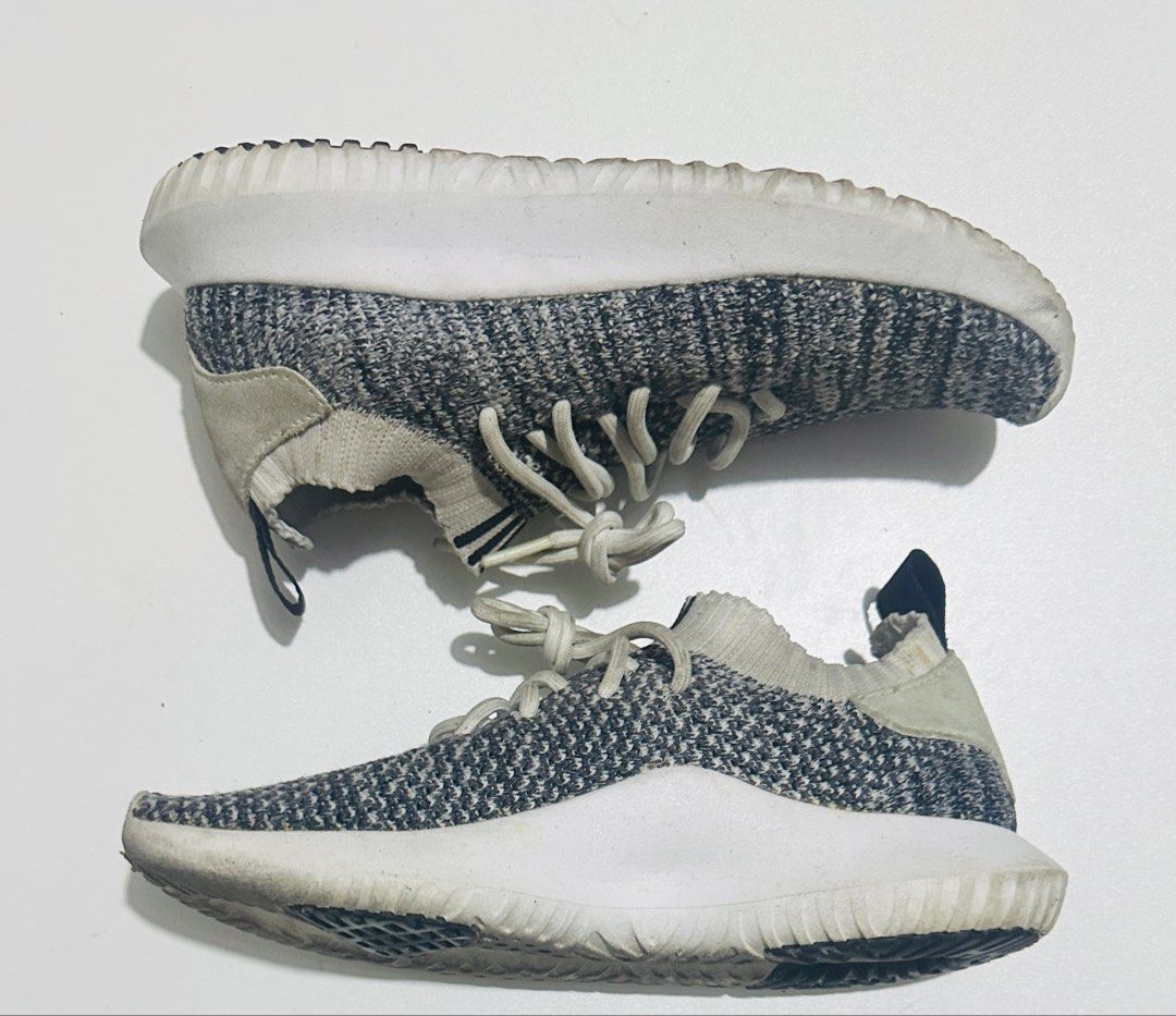 Adidas Tubular Shadow Pk “Black White” (Category: Babies & Kids Fashion) located in Manila. Submitted by got_loots (Listing ID 1468614346, Image 2). Description: WTS❗️❗️❗️ Authentic Adidas Tubular Shadow Pk “Black White” Size: 4US Mens/5.5 wmns ₱400 Only .