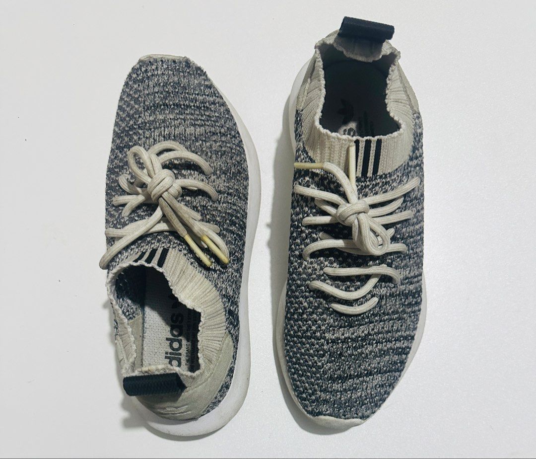 Adidas Tubular Shadow Pk “Black White” (Category: Babies & Kids Fashion) located in Manila. Submitted by got_loots (Listing ID 1468614346, Image 3). Description: WTS❗️❗️❗️ Authentic Adidas Tubular Shadow Pk “Black White” Size: 4US Mens/5.5 wmns ₱400 Only .