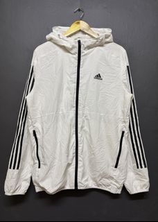 (Category: ) located in . Submitted by staythrifted.23 (Listing ID 1468624075, Image 1). Description: .