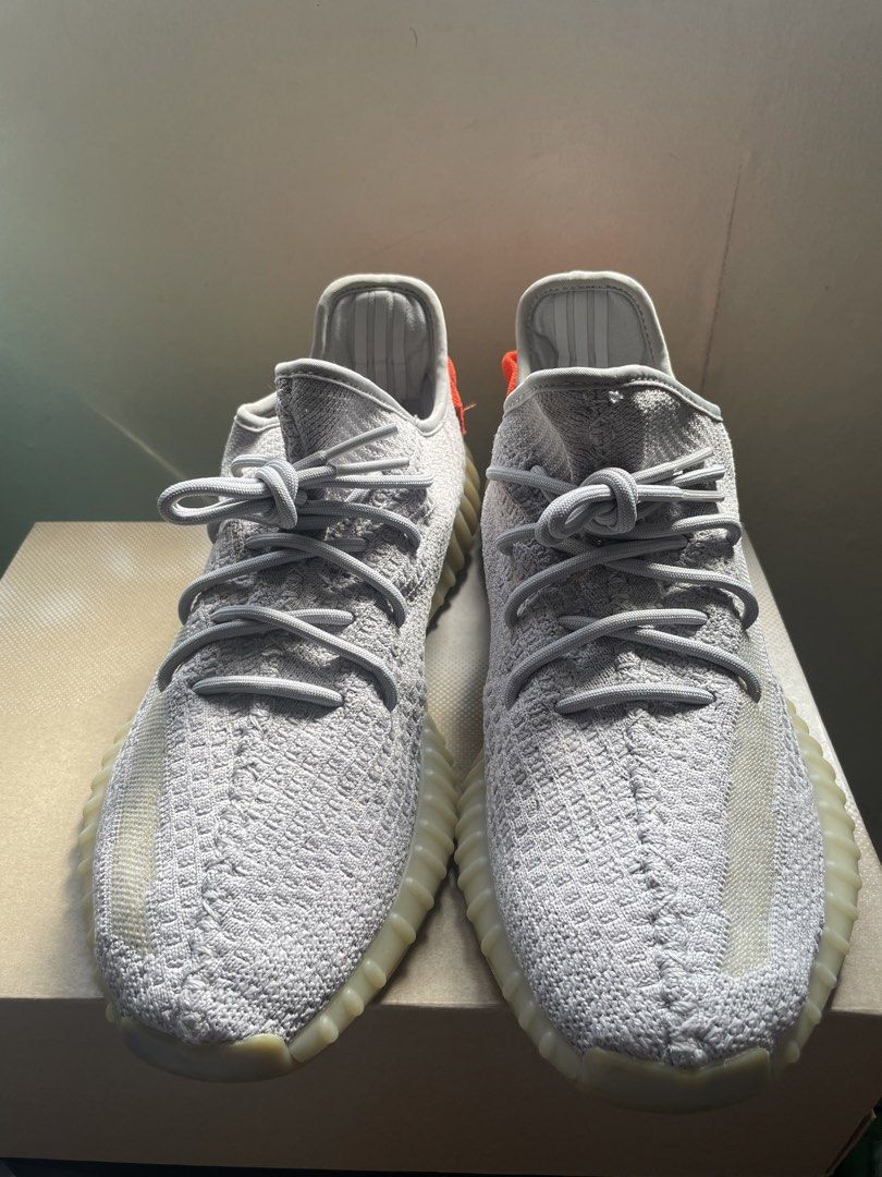 Adidas Yeezy 350 V2 Tail Light US10.5 (Category: Sneakers) located in Quezon City. Submitted by drake0302 (Listing ID 1468538076, Image 2). Description: For sale: adidas yeezy 350 v2 tail light US10.5 , exclusive europe release , no box , authentic.