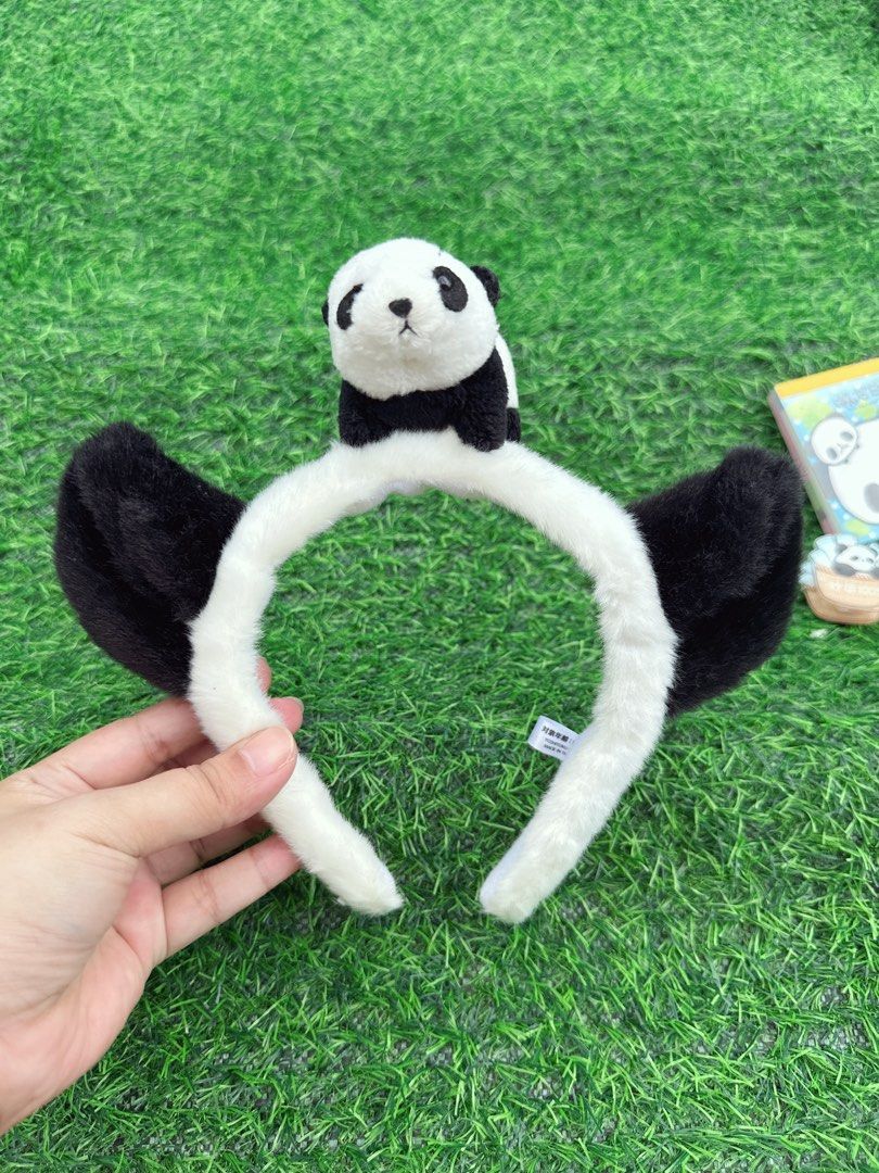 Adventure World Panda Headband, Sticky Notes. Clips Set (Category: Stationery & School Supplies) located in Manila. Submitted by ronoarabbit.ph (Listing ID 1468623457, Image 2). Description: ✔️Panda Bundle - Official Adventure World panda headband - sticky note pads with blue and pink designs - Acrylic clips -take all in the photo.