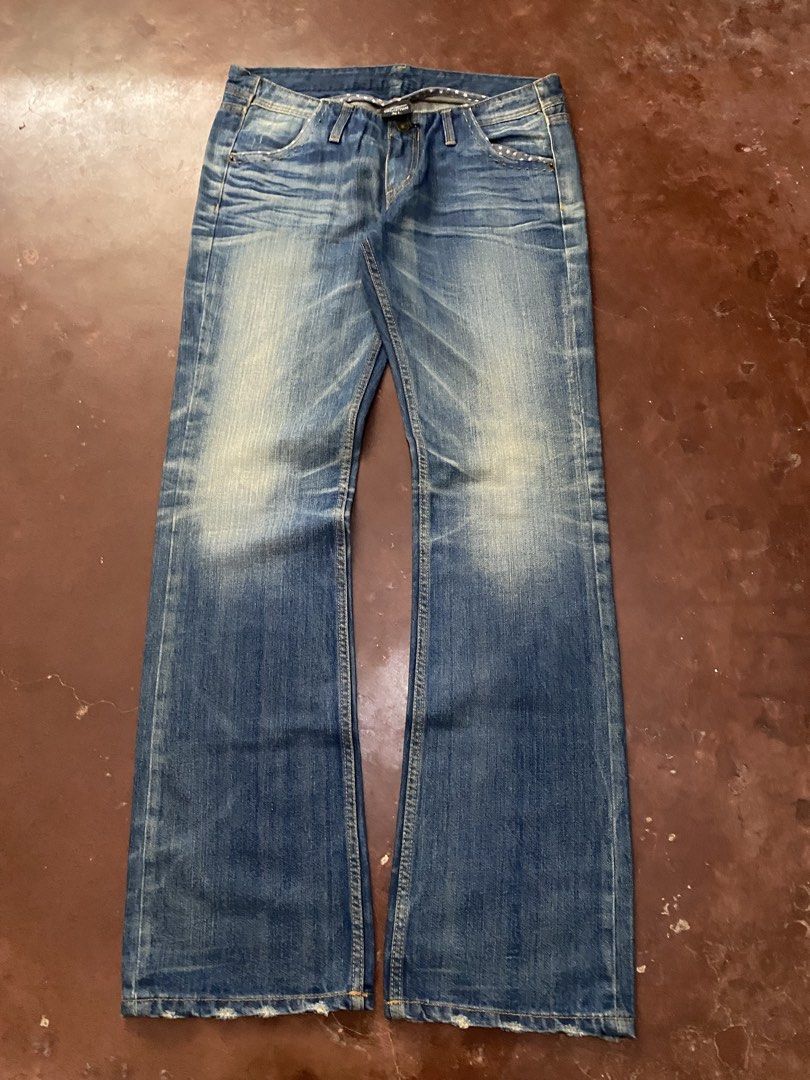 AING Company Low~Rise Bootcut (Category: Jeans) located in Malita. Submitted by ronnyboi (Listing ID 1468645721, Image 3). Description: W:34 L:41 T:11 H:8.5 need wash Mine:350.