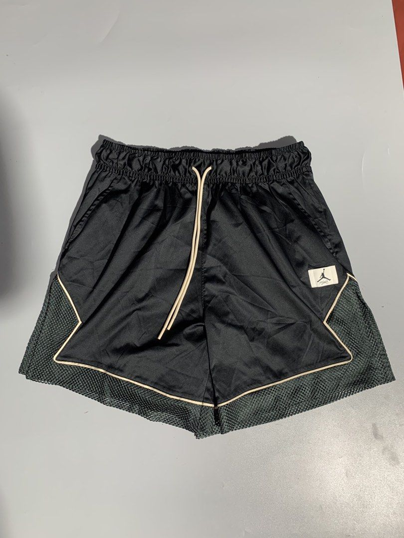 AIR JORDAN FLIGHT BOX LOGO SILK MATERIAL & MESH DIAMOND SHAPE (Category: Shorts) located in Bulacan. Submitted by aaron_garrucho15 (Listing ID 1468645248, Image 2). Description: - Brand: Jordan Flight - Color: Black with contrast piping - Features: Mesh panels for breathability, elastic waistband with long drawstring, and stitched Jumpman Flight logo patch - Material: Lightweight performance fabric - Best for: Workouts, casual street wear, and pi