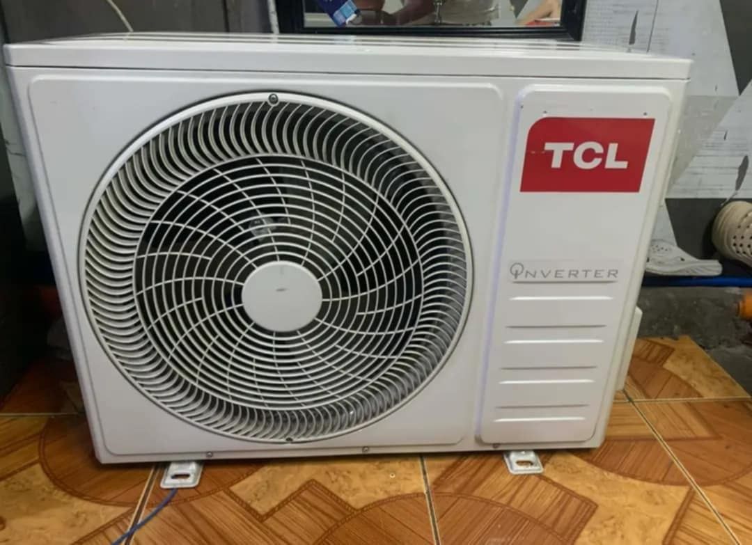 Aircon inverter 1.5hp split type (Category: Air Conditioning and Heating) located in Manila. Submitted by ali_ysa (Listing ID 1468646469, Image 2). Description: Good condition No issues No repair history Complete set, ikakabit nalang. Negotiable pa basta sure buyer!.
