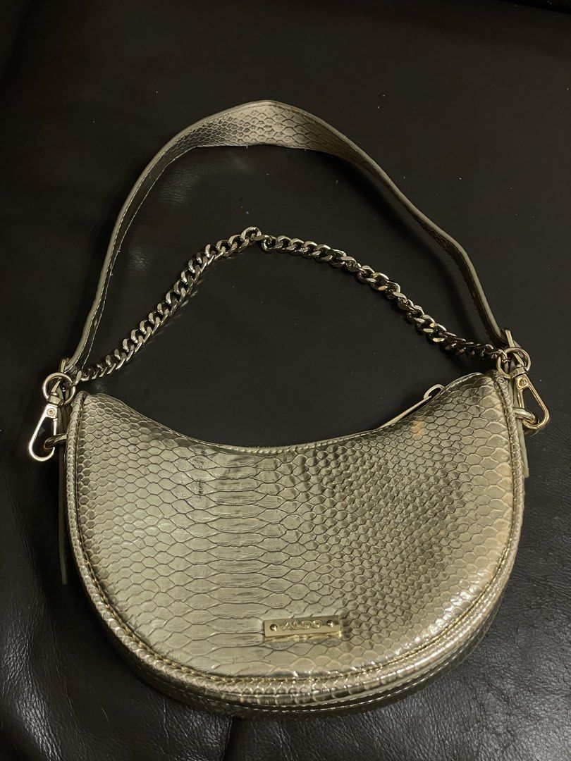 Aldo Gold Snakeskin Shoulder Bag (Category: Shoulder Bags) located in Manila. Submitted by amberwinslow (Listing ID 1468596018, Image 3). Description: PRELOVED GOLD ALDO SNAKESKIN MINI BAG/SHOULDER BAG NEGOTIABLE PRICE RUSH SELLING.