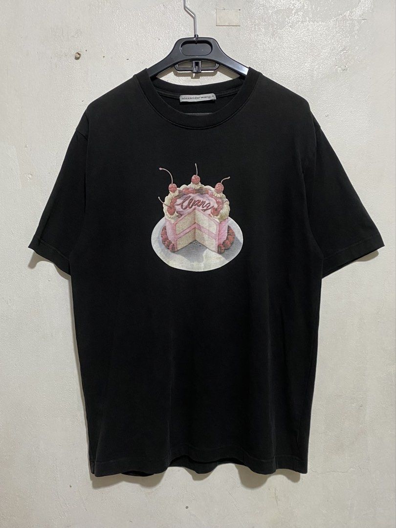 ALEXANDER WANG CAKE SHIRT (Category: Tshirts & Polo Shirts ) located in Manila. Submitted by brndn.rgld (Listing ID 1468667686, Image 1). Description: 21 Width 28 Length Like new condition Heavy Cloth Crew Neck No issue Dm ur sure offer only.