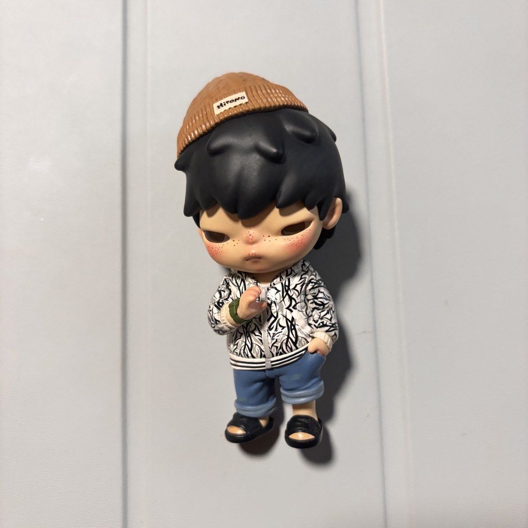 alienegra hirono clot (Category: Designer & Blind Box Toys) located in Manila. Submitted by psoasmajor_ (Listing ID 1468533830, Image 1). Description: complete bnfc discount if buying 3+.