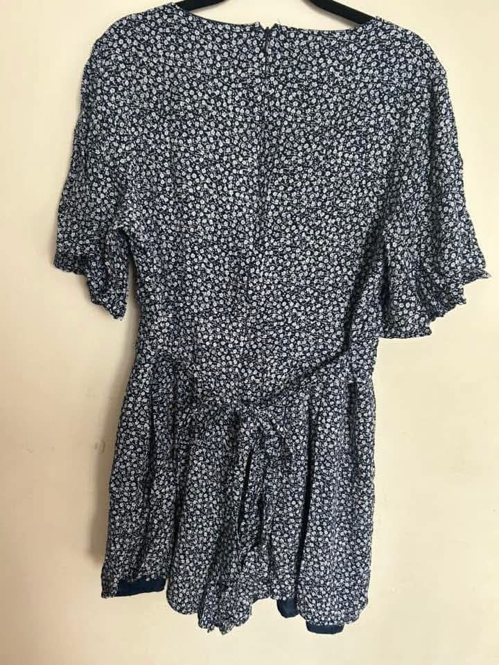 ally (romper) large (Category: Dresses) located in Manila. Submitted by shaun_diaz (Listing ID 1468600060, Image 2). Description: .