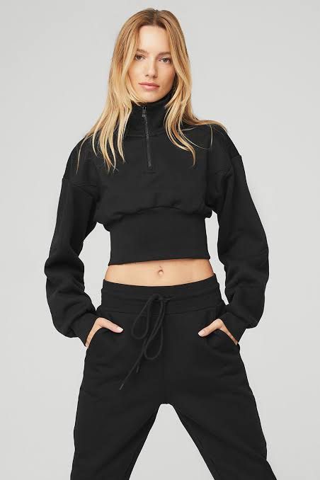Alo Vixen jacket 1/4 zip (Category: Coats, Jackets and Outerwear) located in Valenzuela. Submitted by shopmystyle__ (Listing ID 1468617424, Image 2). Description: Bought for 11595 Store bought Used but not abused Small on tag Fits xs to small frame.