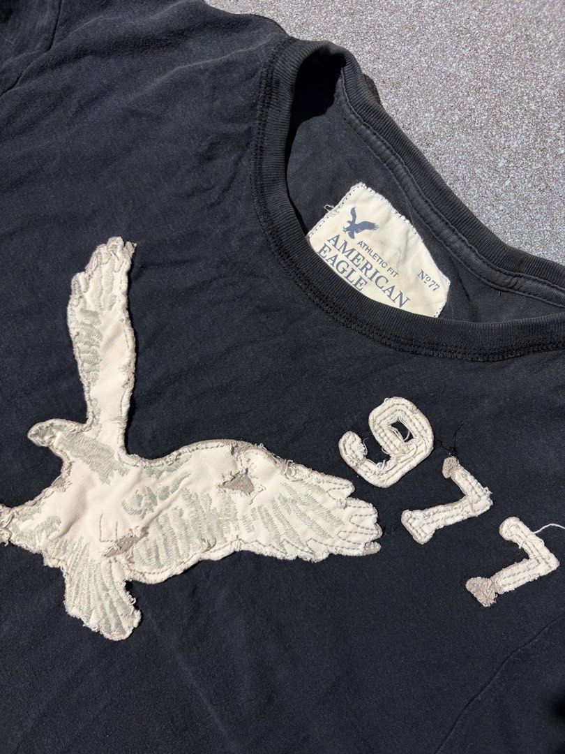 American Eagle Muscle Fit shirt (Category: Tshirts & Polo Shirts ) located in Binan City. Submitted by micosarchive (Listing ID 1468622176, Image 2). Description: dm for dimes and details Tags: Abercrombie and Fitch, Vintage, Y2K.