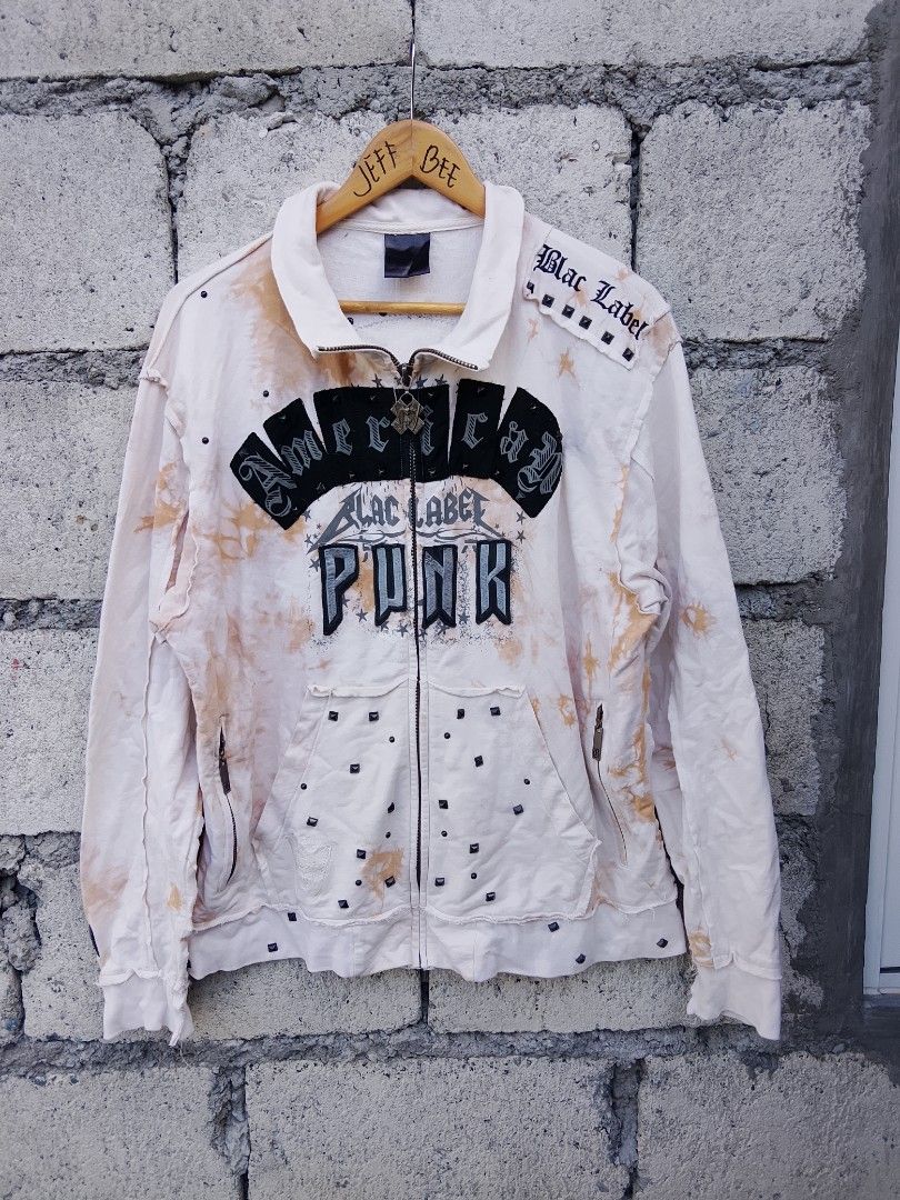 American punk gothic,y2k zip up jacket (Category: Coats, Jackets and Outerwear) located in Bayombong. Submitted by jeffreybee (Listing ID 1468661022, Image 1). Description: 26.5 length 23 width ALMOST NEW.