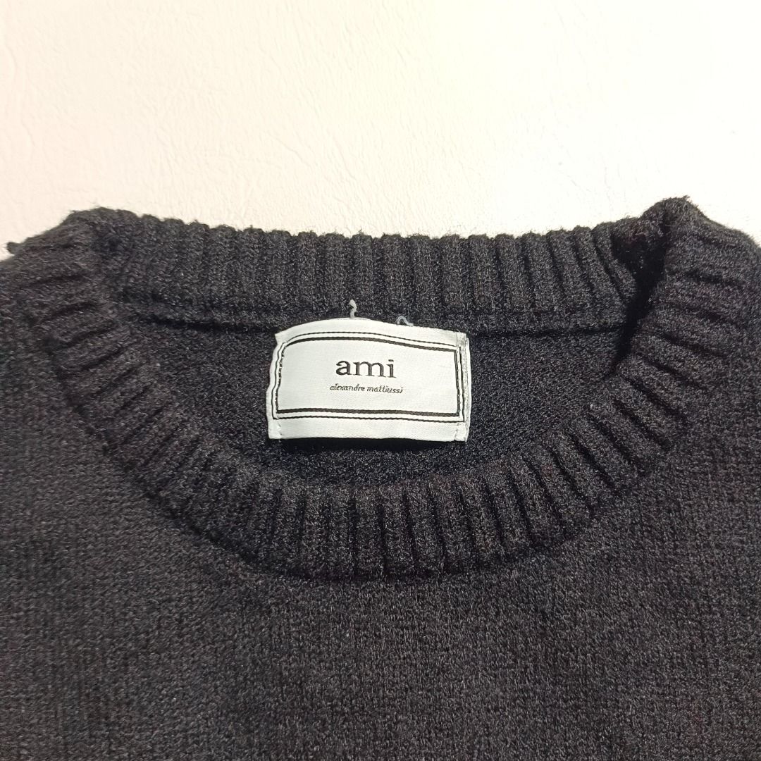Ami Knitted Sweater❤️ (Category: Coats, Jackets and Outerwear) located in Baguio. Submitted by freshmarket_2600 (Listing ID 1468587915, Image 3). Description: 1280+sf Size Medium.