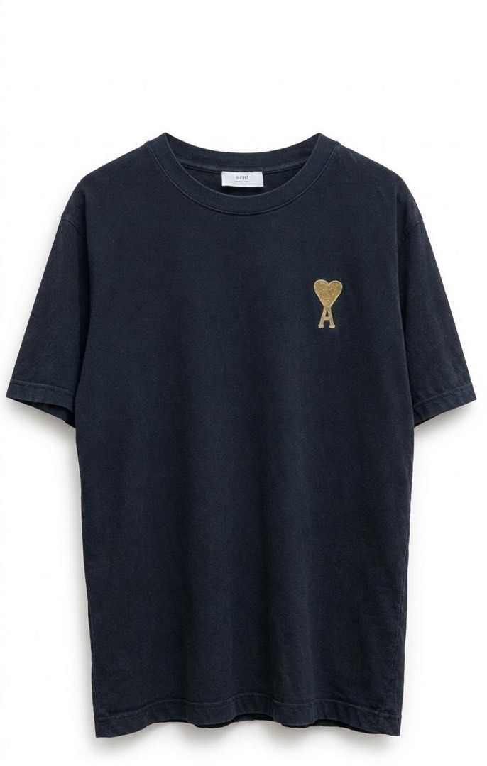 Ami Paris (Category: Tshirts & Polo Shirts ) located in Caloocan City. Submitted by curatedgoods.ph (Listing ID 1468706111, Image 1). Description: .
